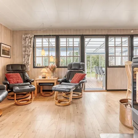 Dom wakacyjny Thorir - 500m From The Sea By Interhome *