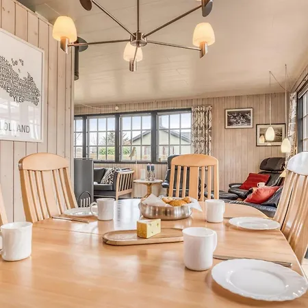 Thorir - 500m From The Sea By Interhome *